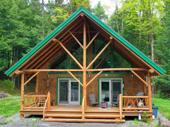 13 Dewey Road, Pottersville, NY 12860