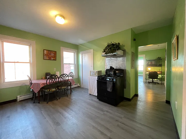 753 Cranston St #2 — Photo 4