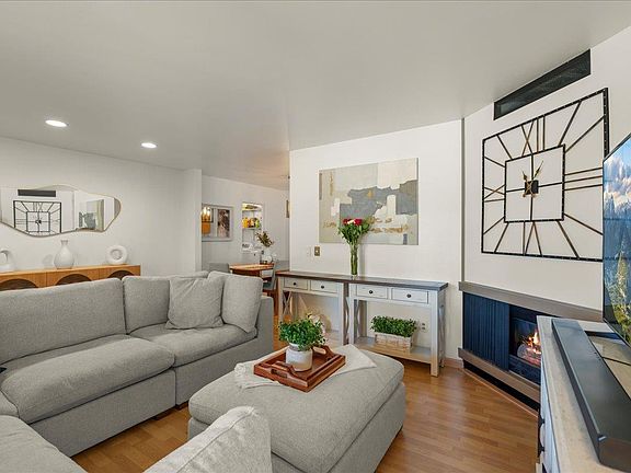4th image of 3228 Neal Ave