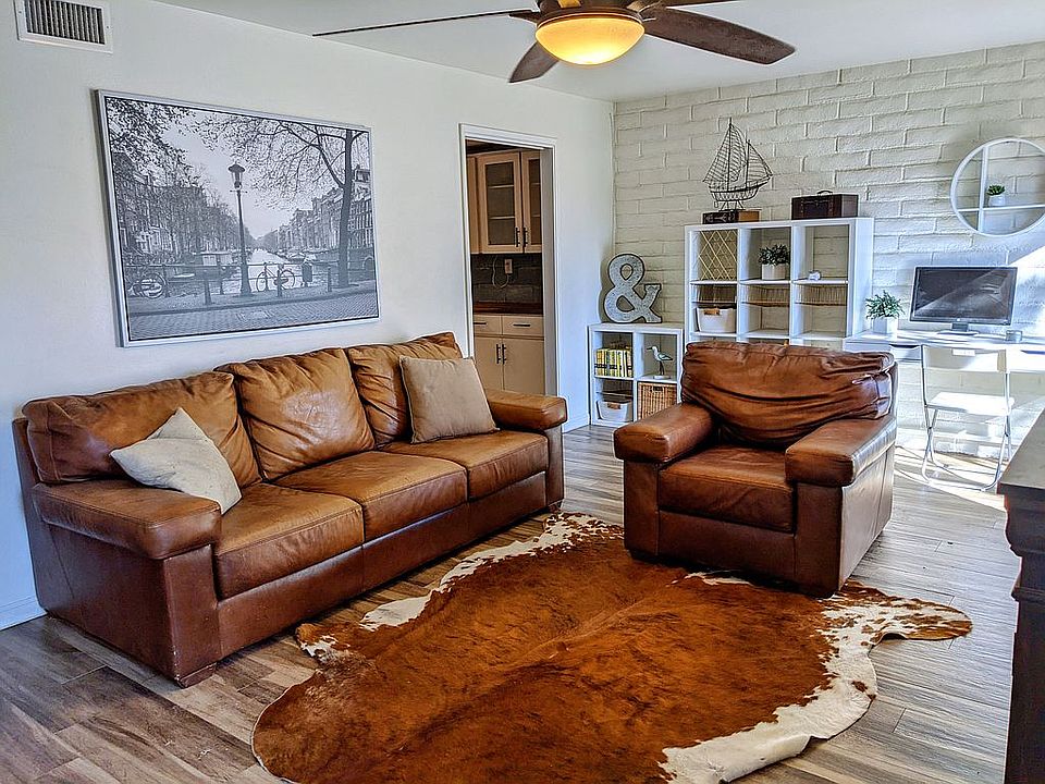 Bright and airy living room 