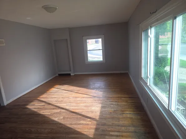 347 S Main St, Brillion, WI 54110