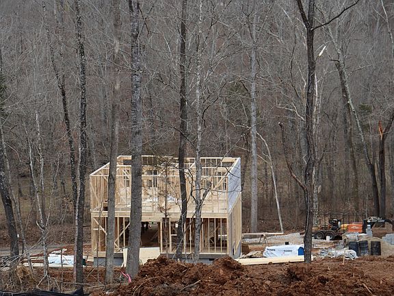 4th image of 151 Glenstone Blvd