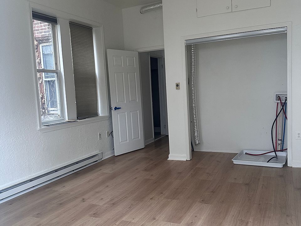 1st image of 2343 E Somerset St #1