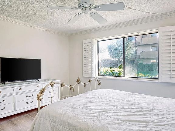 5th image of 32200 Cathedral Canyon Dr APT 30