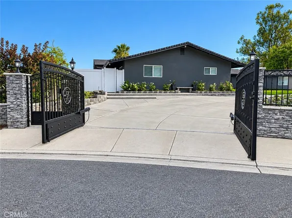 6031 Vista Del Aguila, Riverside, CA 92509
