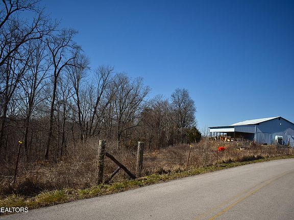 4th image of 787 Oak Grove Rd