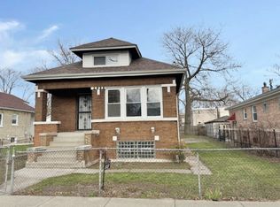 1033 N Harding Ave, Chicago, IL 60651