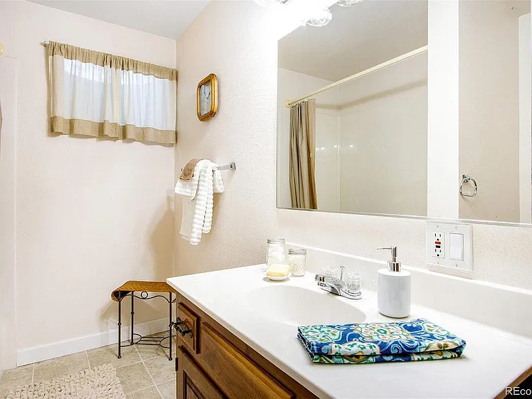 5828 Plateau Ct — Photo 15
