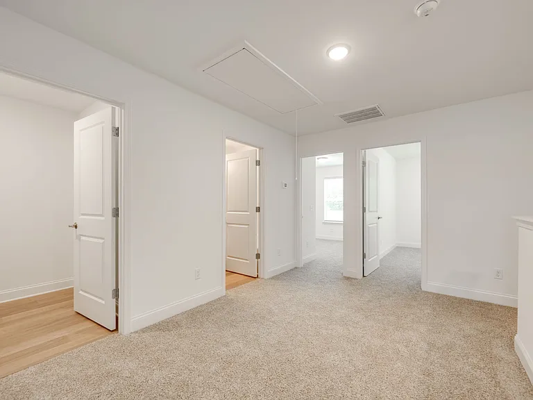 8909 James Creek Dr — Photo 7