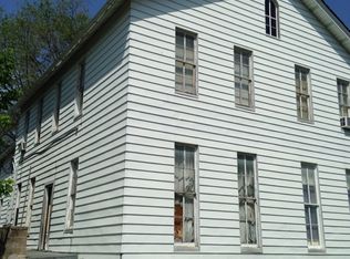 1501 N 6th St, Quincy, IL 62301