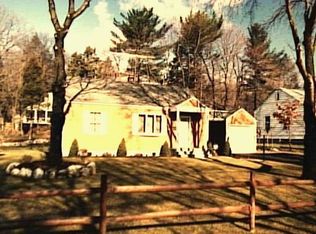 41 Meadow Park Ave E, Stamford, CT 06905