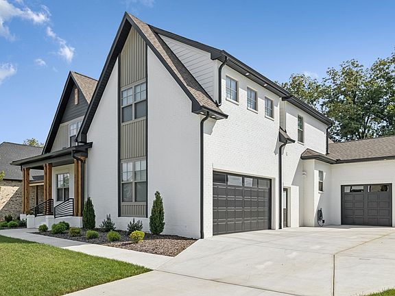 2nd image of 5615 Eaglemont Dr