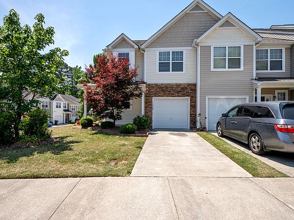 2nd image of 1320 Stone Manor Dr