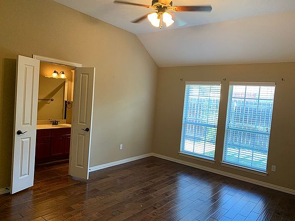 3rd image of 1009 Roberts Bend Ct
