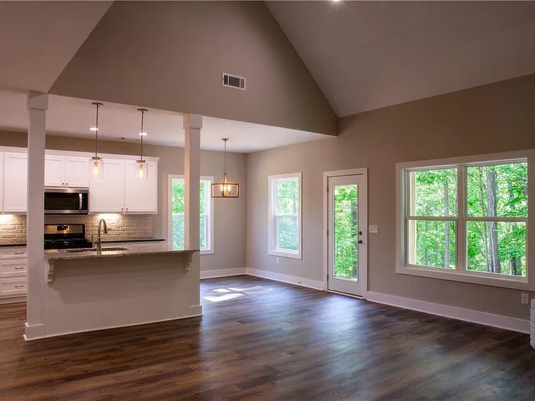 782 Crooked Creek Dr — Photo 8