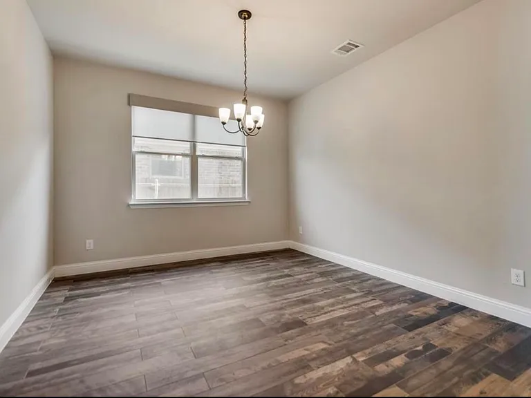 3716 Cameroon Ln — Photo 11