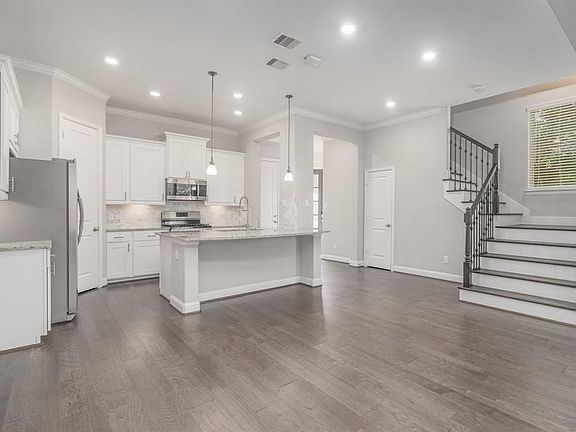 5th image of 1130 Shepherd Oaks Dr