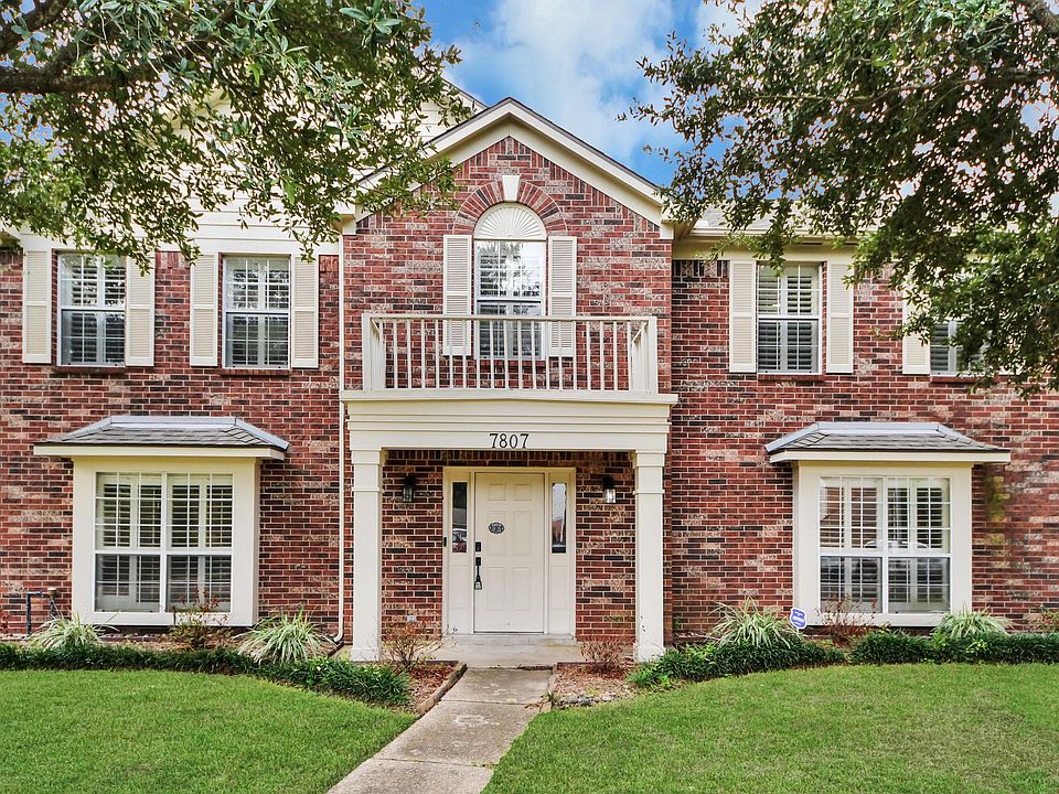 1st image of 7807 Leaf Point Ct
