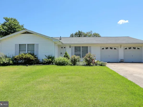 10811 Hollaway Dr, Upper Marlboro, MD 20772