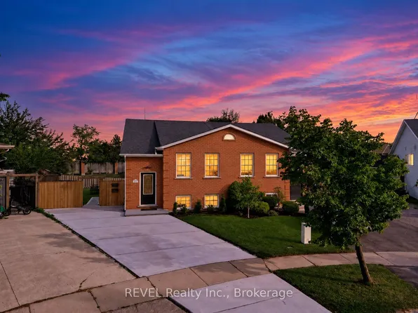 4966 Windgate Dr, Niagara Falls, ON L2H 2Z7
