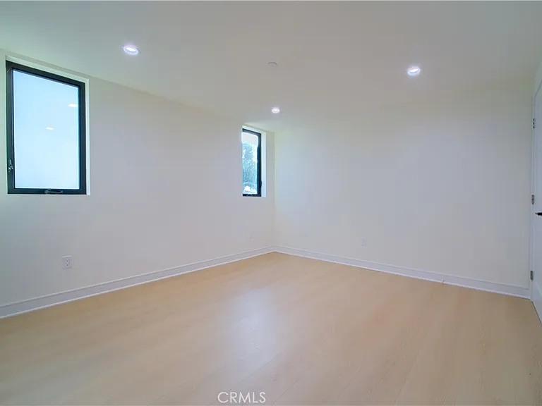 2678 Newell St #1/2 — Photo 8