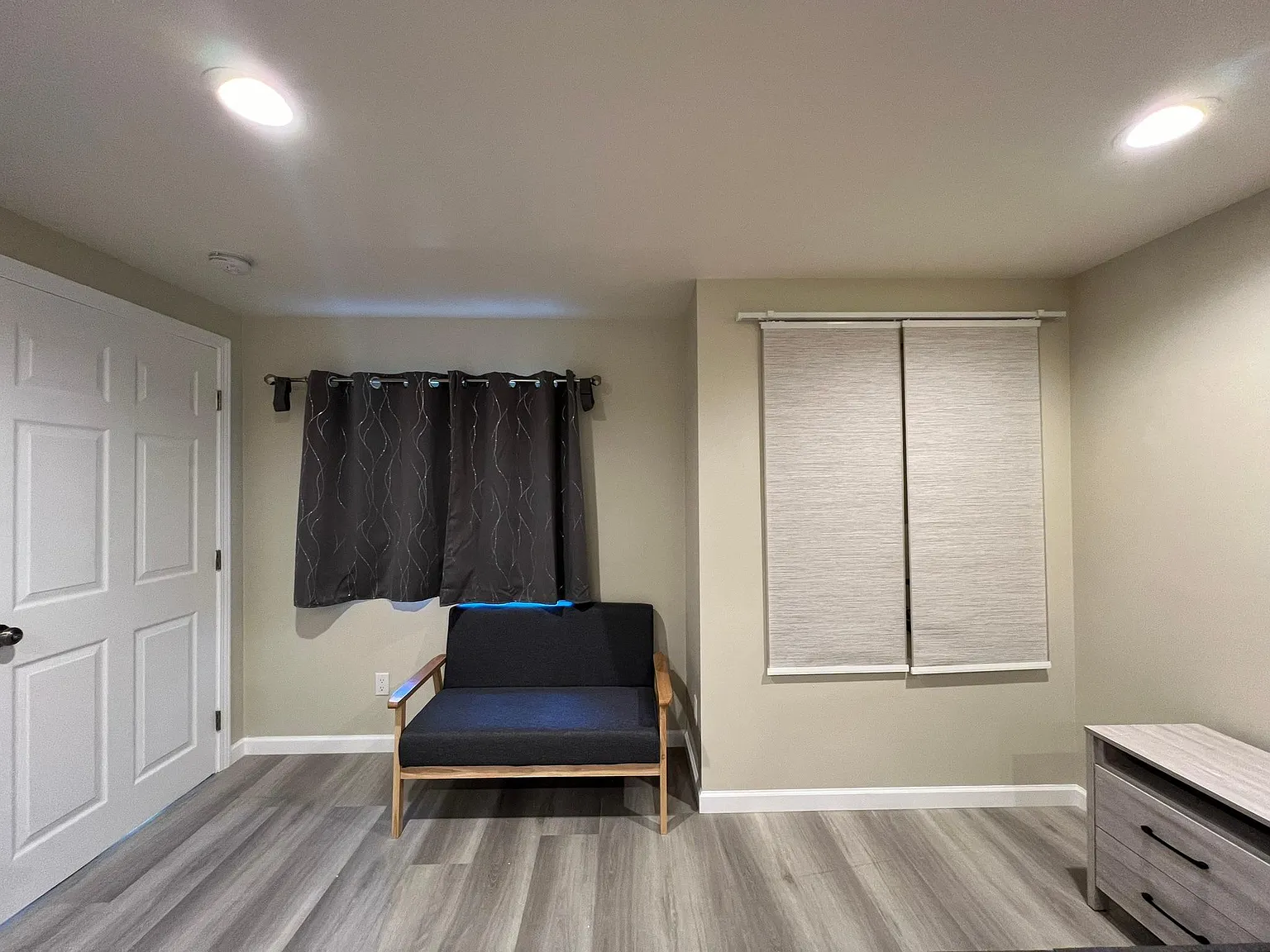 Studio, 400 sqft, $1,800 — Photo 3
