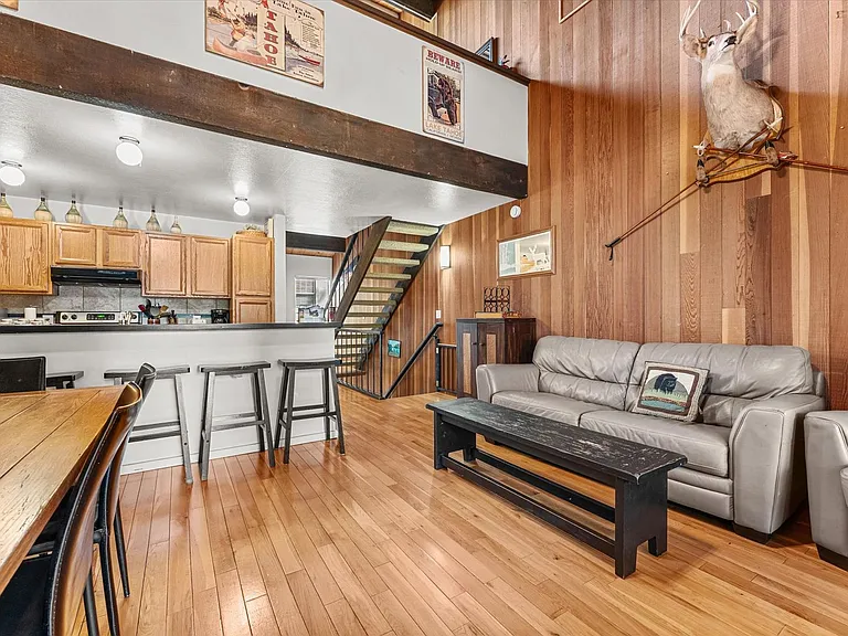 1001 Commonwealth Dr #207 — Photo 5