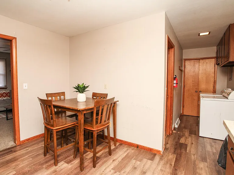 1024 N Jefferson St #A — Photo 7