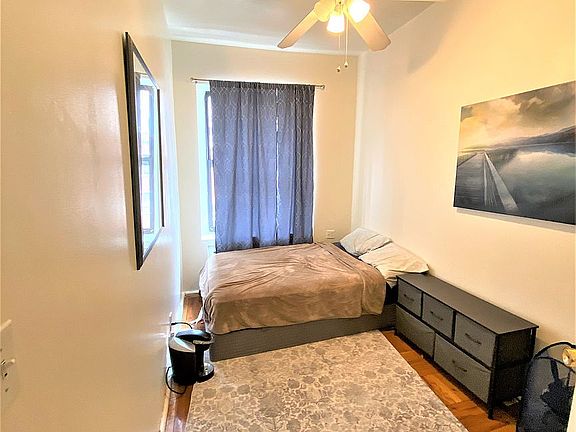 5th image of 141 E 62nd St APT 4F