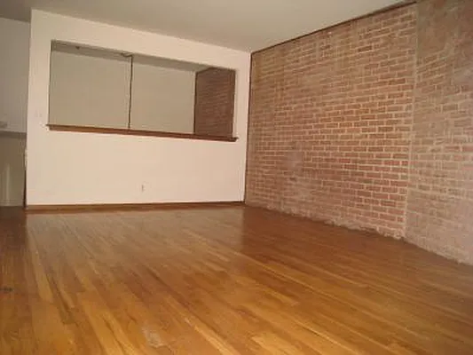 Rented by Gopal Realty Corp. | media 10