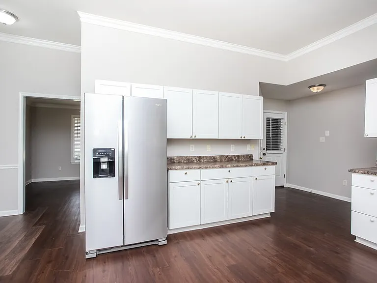 6906 Greyhawk Cv N — Photo 8