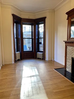 Rented by Living New York | media 8