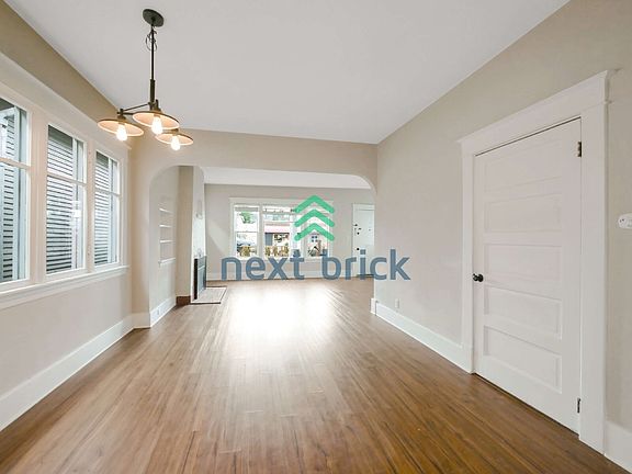 5th image of 3615 Colby Ave