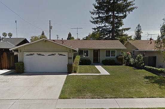 Safe and quiet street. Gardener is provided and paid for by