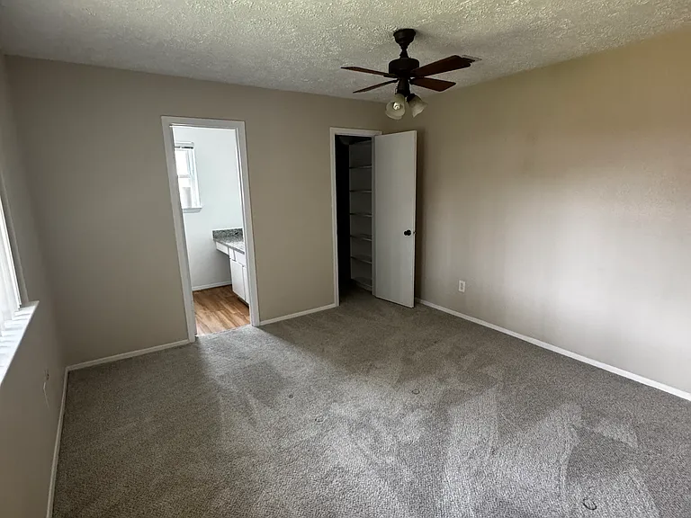 Spacious primary bedroom.