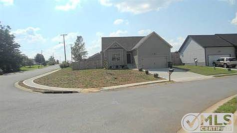 1st image of 1338 Whitt Ln