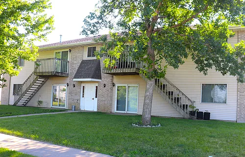 3507 Queen Dr - 7 Photo 1
