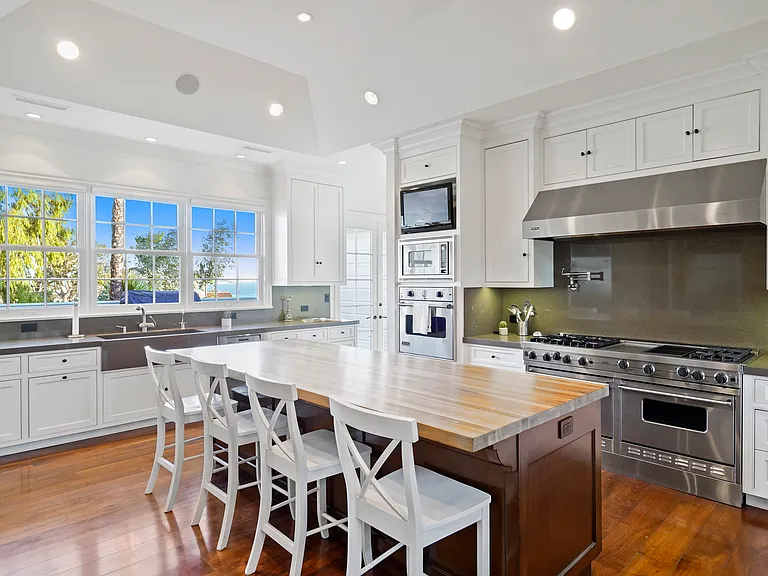 32300 Pacific Coast Hwy — Photo 17