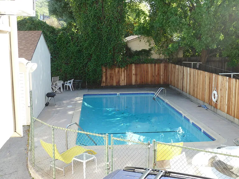 14858 1/4 Dickens St — Photo 4
