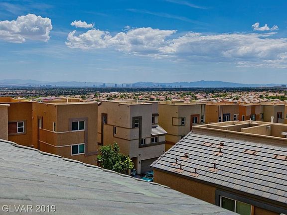 3rd image of 10525 Headwind Ave