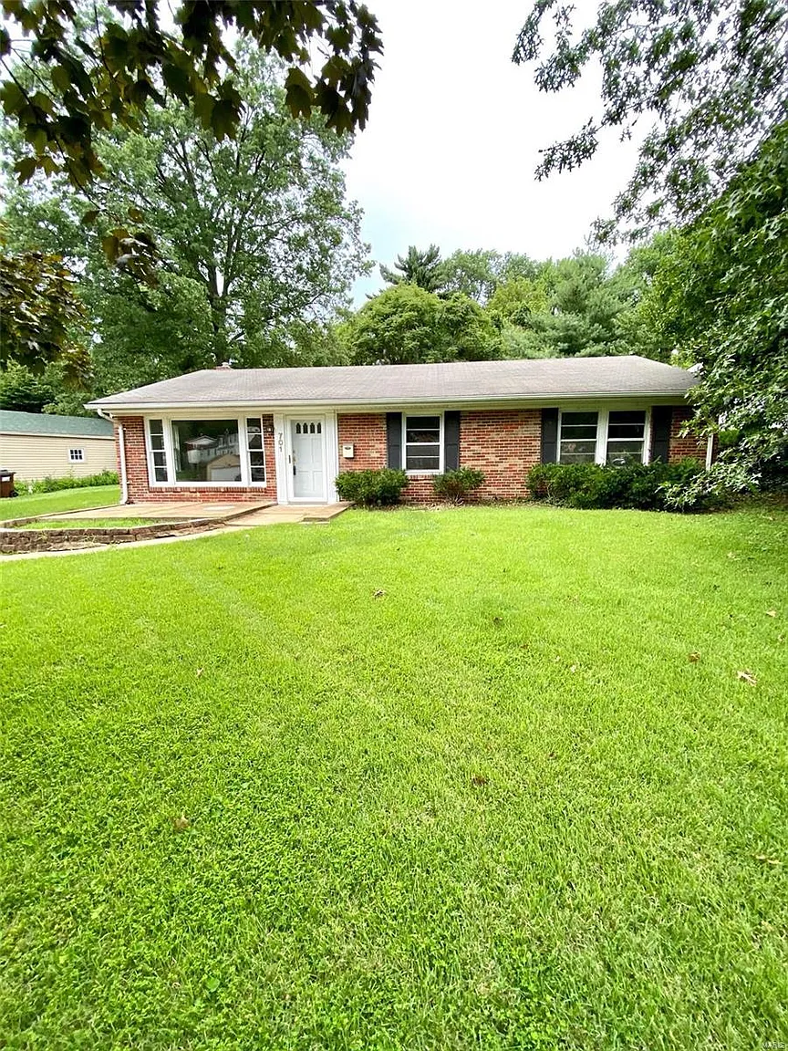 701 Gerald Pl photo 1