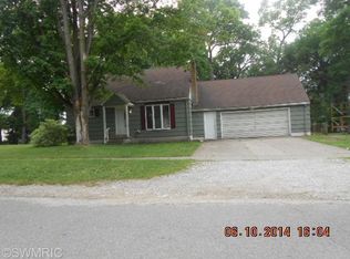 1830 S 13th St, Niles, MI 49120