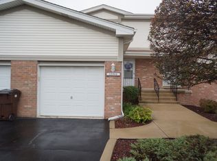 15944 Blackwater Ct, Tinley Park, IL 60477