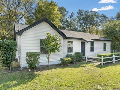 395 W Griffith Ave, Crestview, FL, 32536