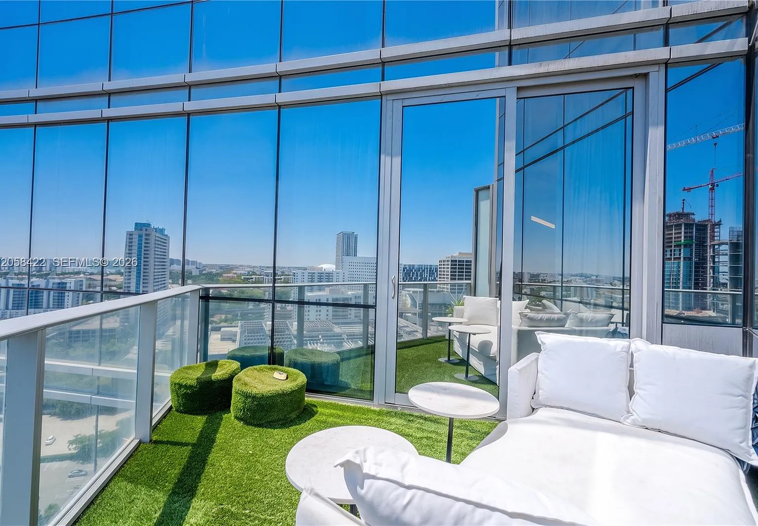 Paramount Miami Worldcent — Photo 3