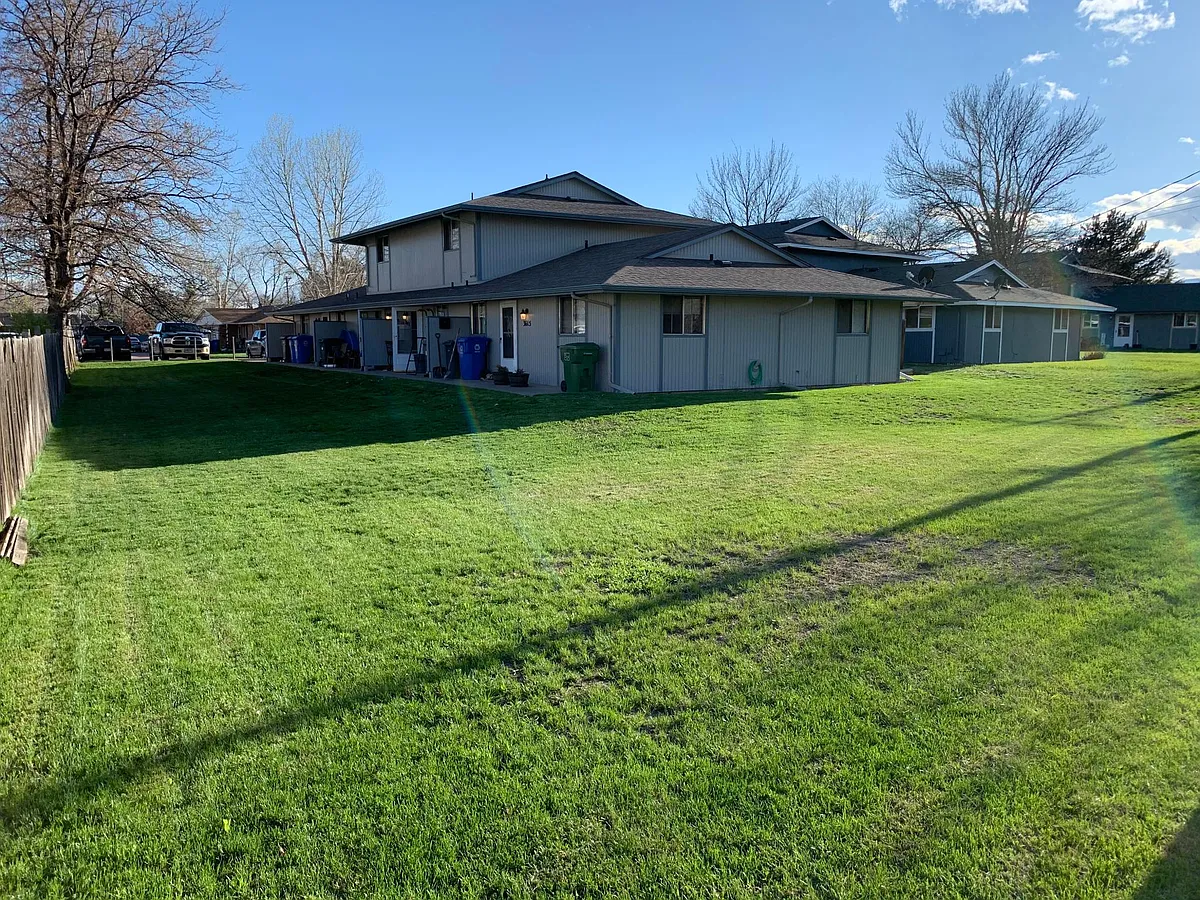 Building Photo - 3611 Butternut Dr