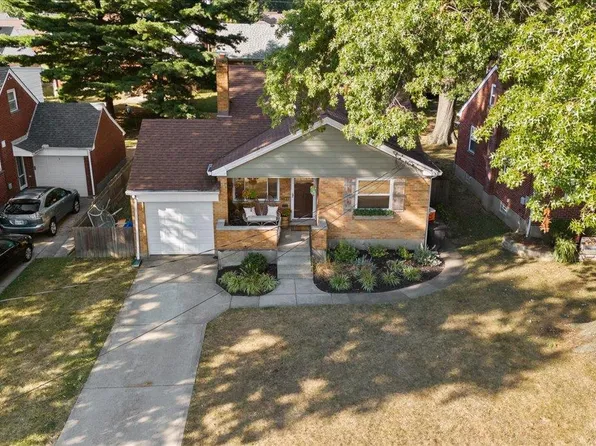 3842 S Broadlawn Cir, Cincinnati, OH 45236