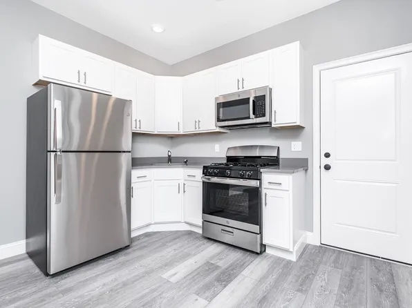 83 Bradstreet Ave #202, Revere, MA 02151