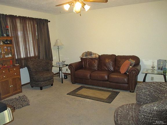 3rd image of 816 Harold Ave