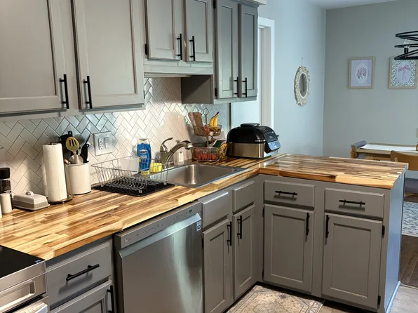 3203 Merriman Ave, Raleigh, NC 27607